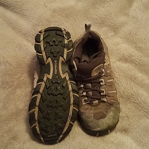 Columbia Peregine shoes - Picture 2 of 4